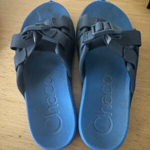 Chaco little kid Water shoes/slides